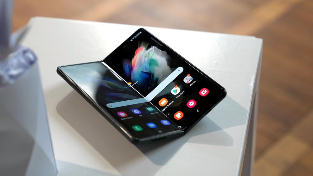 Samsung Galaxy Z Fold 4: Cum va arăta și ce specificații va avea telefonul pliabil (FOTO)